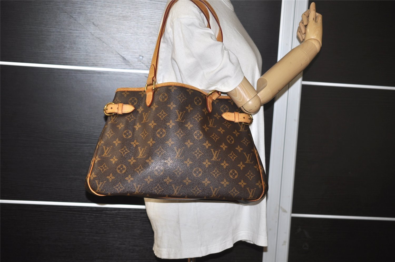 Authentic Louis Vuitton Monogram Batignolles Horizontal Tote Bag M51154 LV 3389J