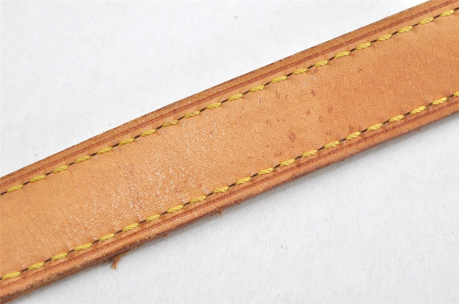 Authentic Louis Vuitton Leather Shoulder Strap For Bucket GM 31.9