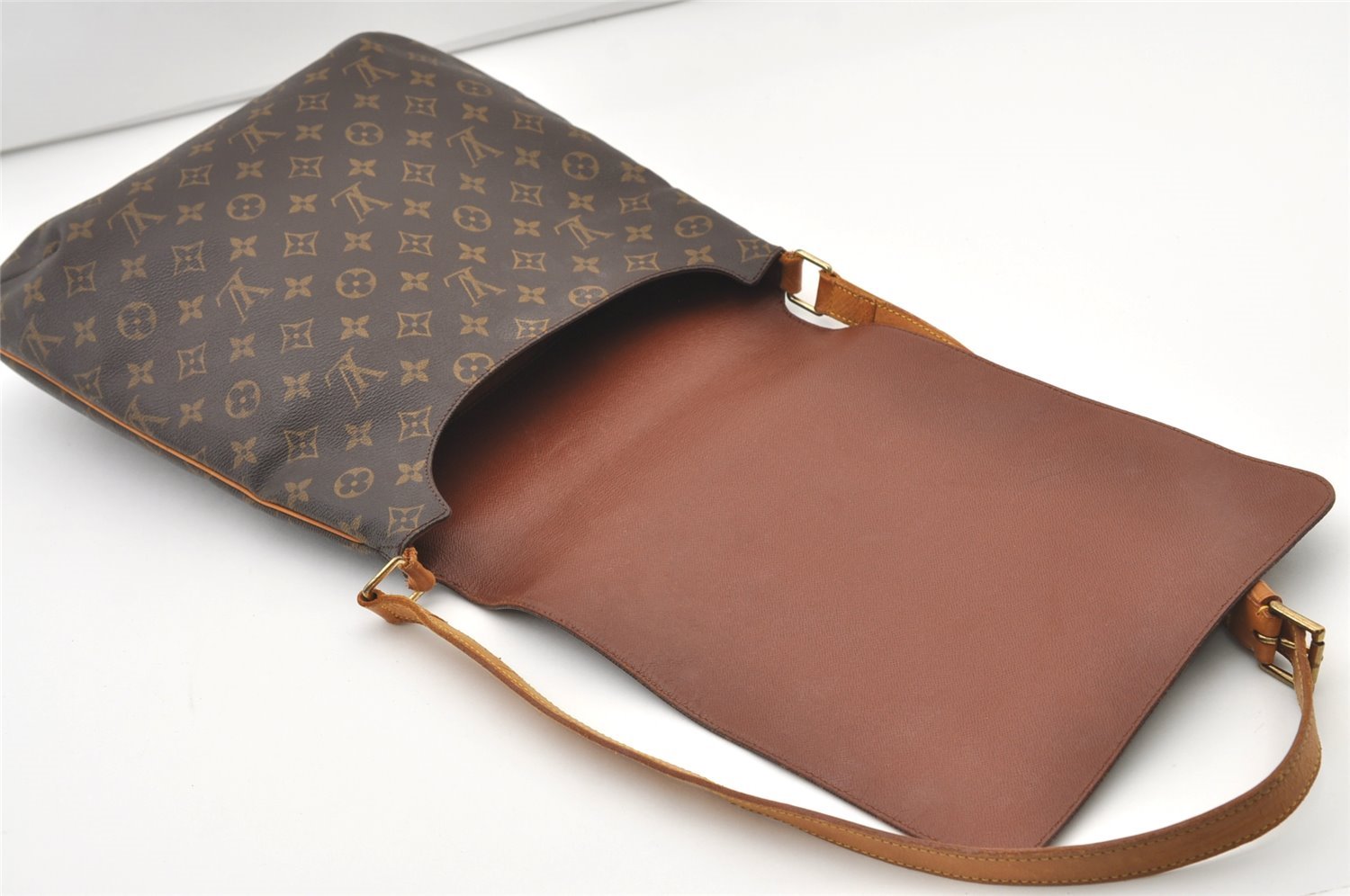 Authentic Louis Vuitton Monogram Musette Shoulder Cross Body Bag M51256 LV 3390J