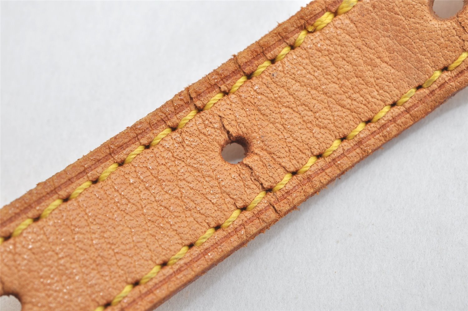 Authentic Louis Vuitton Leather Shoulder Strap For Bucket GM 31.9