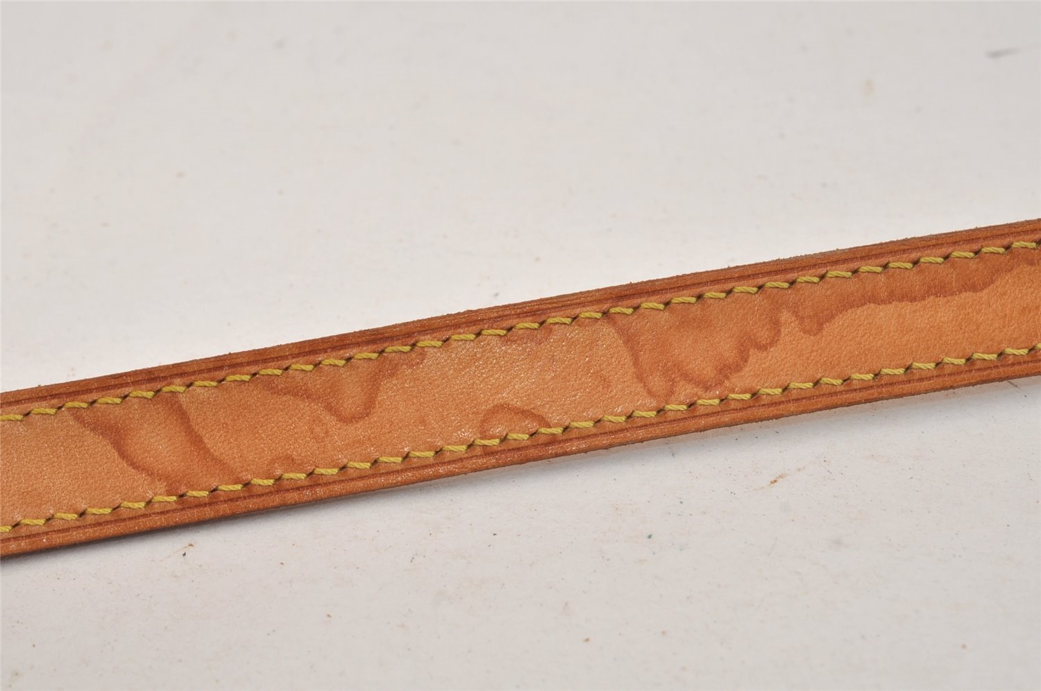 Authentic Louis Vuitton Leather Shoulder Strap For Bucket GM 31.9