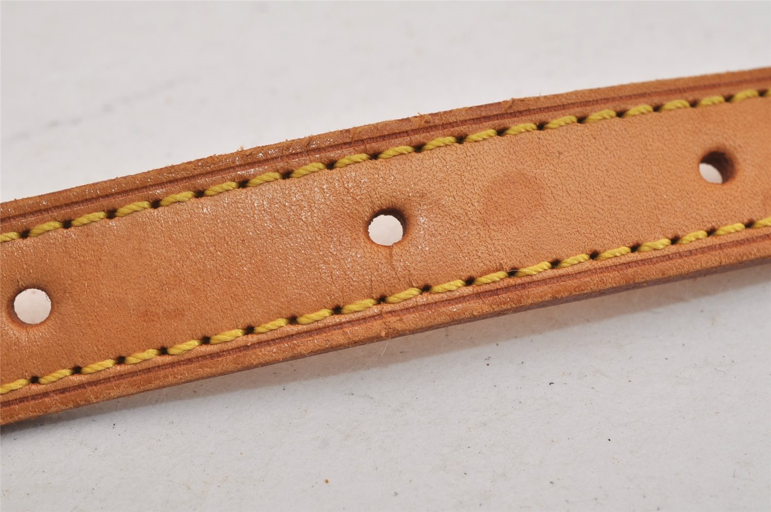 Authentic Louis Vuitton Leather Shoulder Strap For Bucket GM 31.9