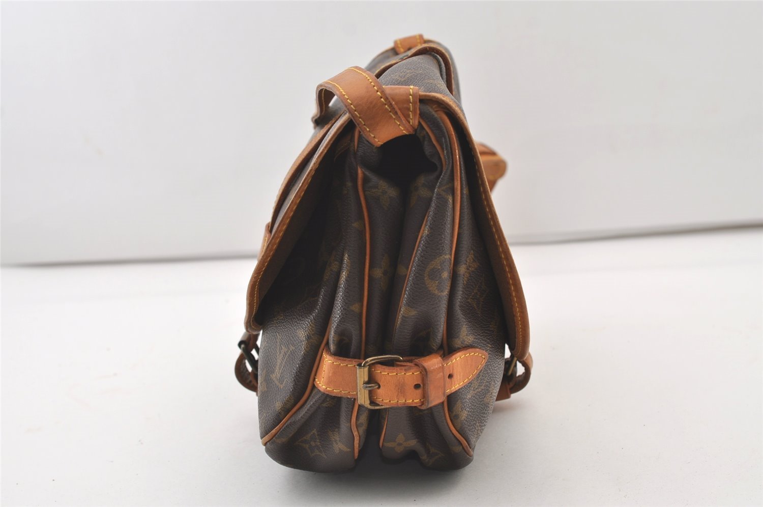 Authentic Louis Vuitton Monogram Saumur 30 Shoulder Cross Bag M42256 LV 3399J