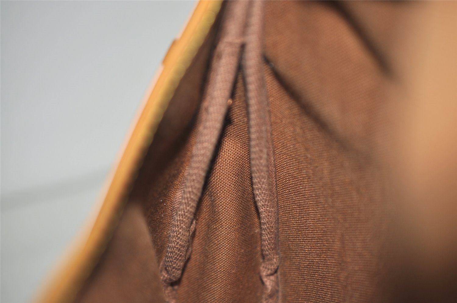 Authentic Louis Vuitton Monogram Saumur 30 Shoulder Cross Bag M42256 LV 3399J