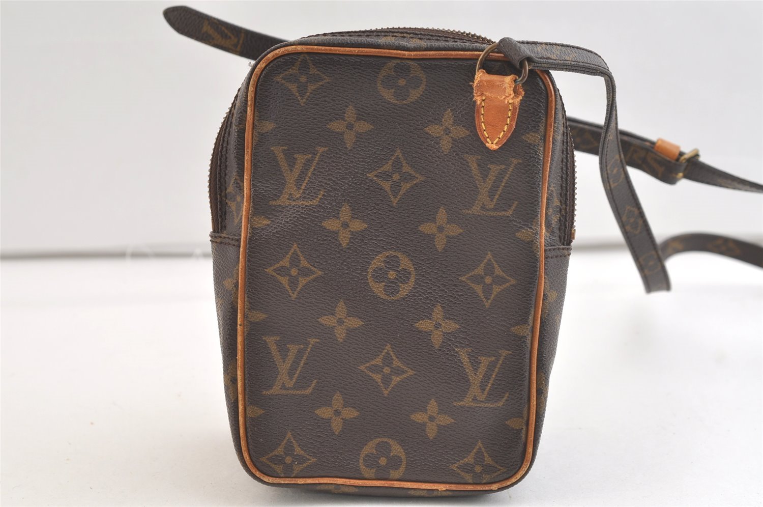 Authentic Louis Vuitton Monogram Mini Amazone Shoulder Bag M45238 Junk 3399K
