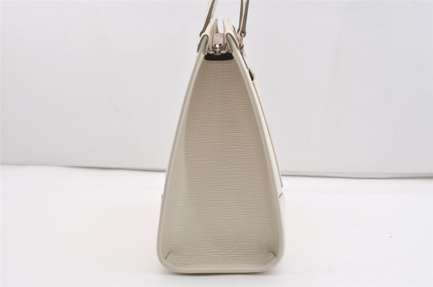 Authentic Louis Vuitton Epi Madeleine GM White Shoulder Bag M5934J LV 3403J