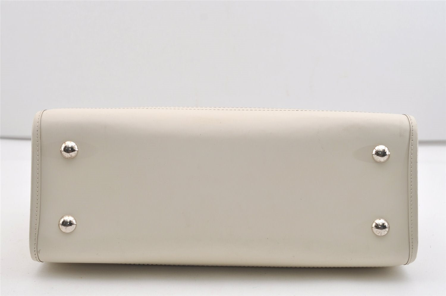 Authentic Louis Vuitton Epi Madeleine GM White Shoulder Bag M5934J LV 3403J