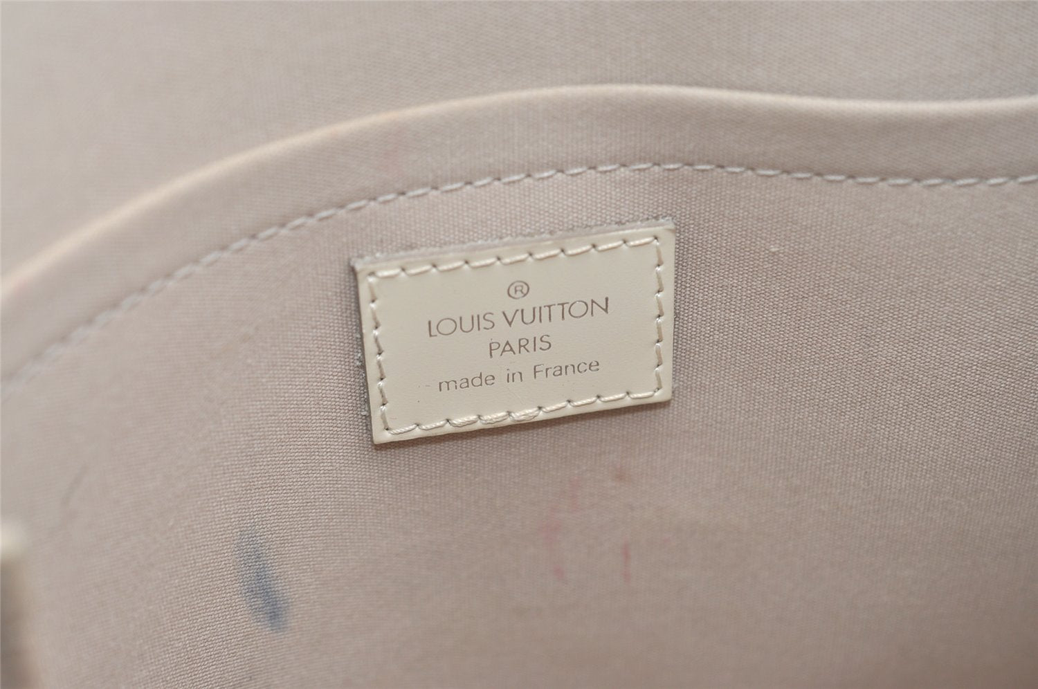 Authentic Louis Vuitton Epi Madeleine GM White Shoulder Bag M5934J LV 3403J