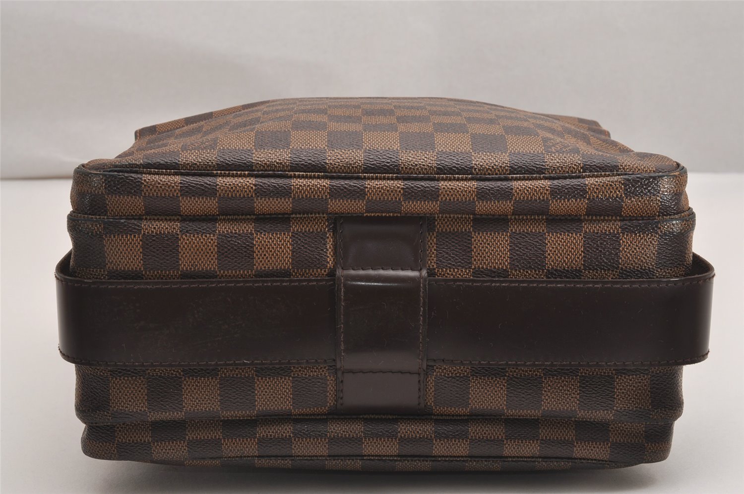 Authentic Louis Vuitton Damier Naviglio Shoulder Cross Body Bag N45255 LV 3404J