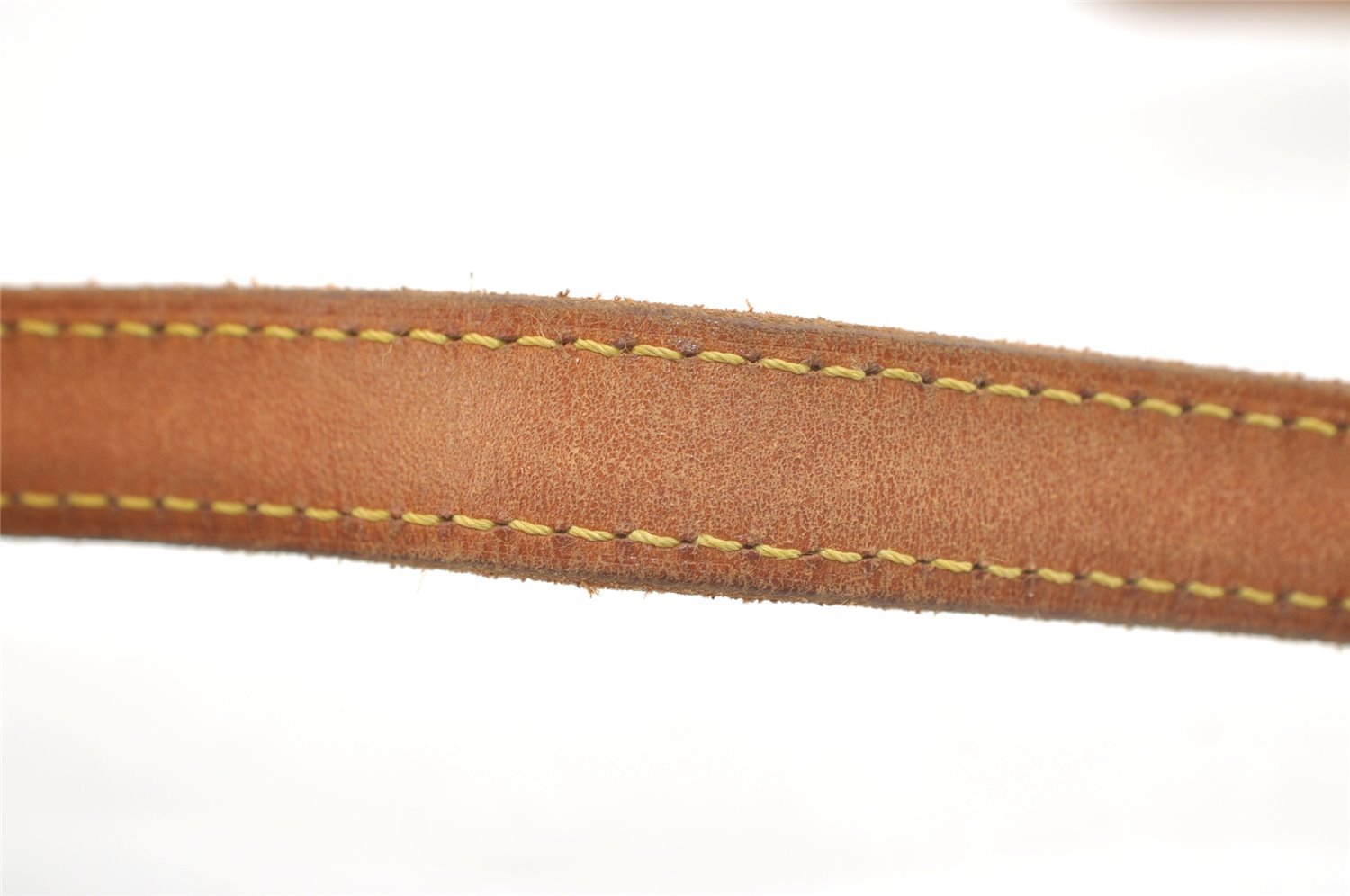 Authentic Louis Vuitton Leather Shoulder Strap For Bucket GM 31.9