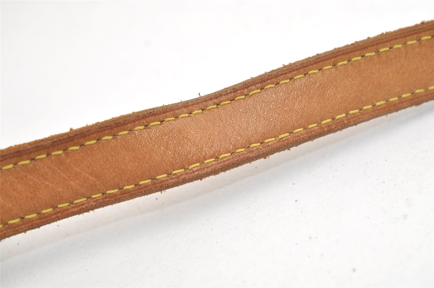Authentic Louis Vuitton Leather Shoulder Strap For Bucket GM 31.9