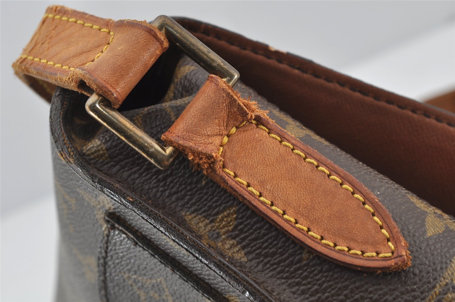 Authentic Louis Vuitton Monogram Saint Cloud GM M51242 Shoulder Cross Bag 3405J