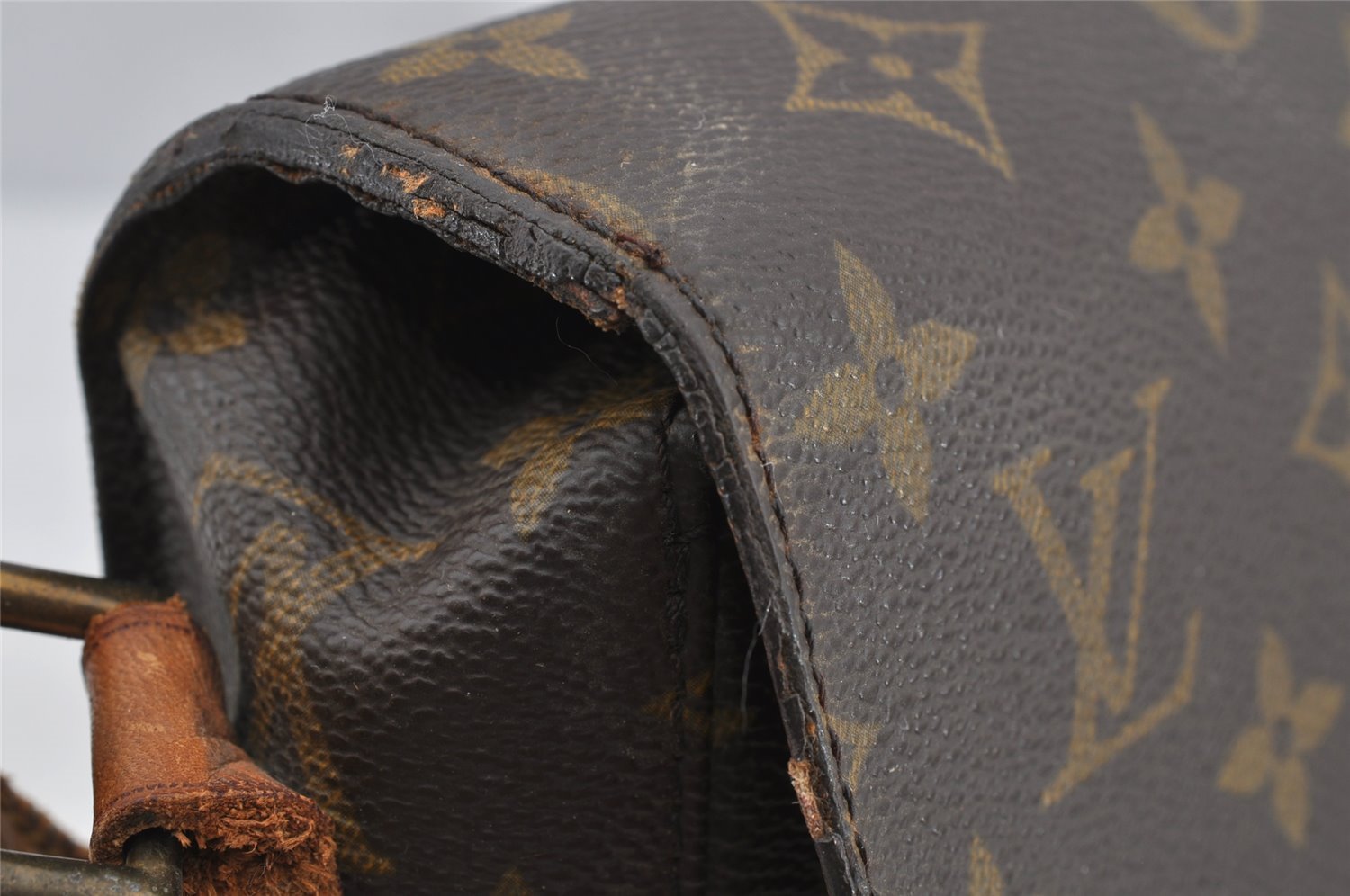 Authentic Louis Vuitton Monogram Saint Cloud GM M51242 Shoulder Cross Bag 3405J