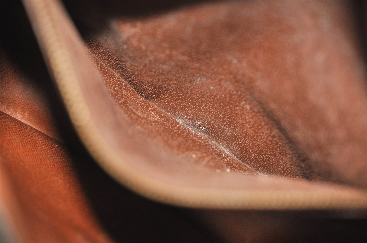 Authentic Louis Vuitton Monogram Saint Cloud GM M51242 Shoulder Cross Bag 3405J