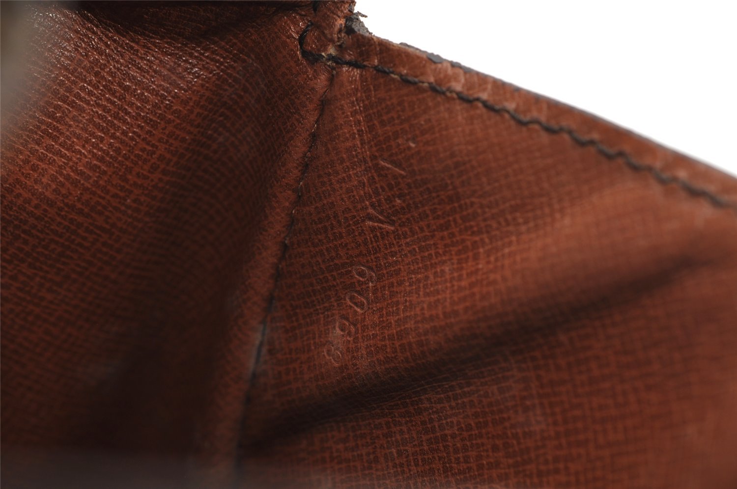 Authentic Louis Vuitton Monogram Saint Cloud GM M51242 Shoulder Cross Bag 3405J