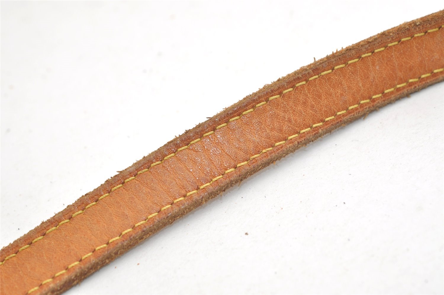 Authentic Louis Vuitton Leather Shoulder Strap For Bucket GM 31.9