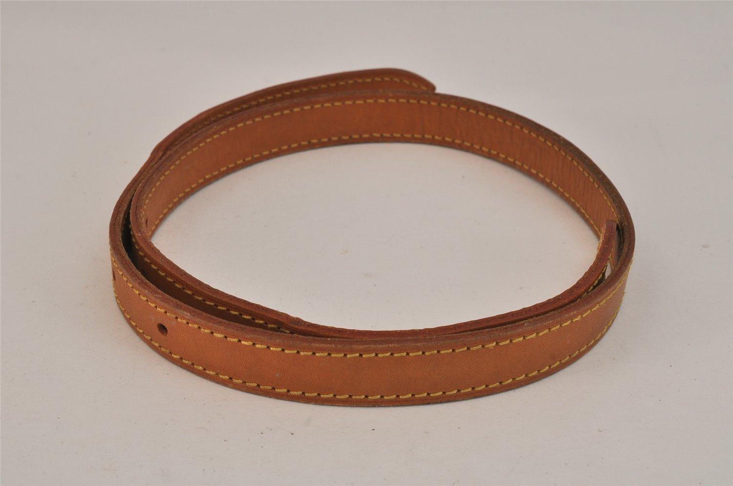 Authentic Louis Vuitton Leather Shoulder Strap For Bucket GM 31.9