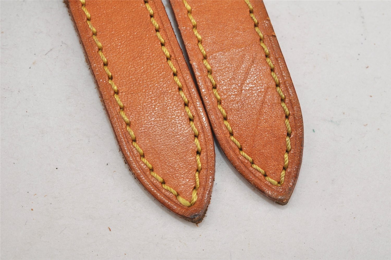 Authentic Louis Vuitton Leather Shoulder Strap For Bucket GM 31.9