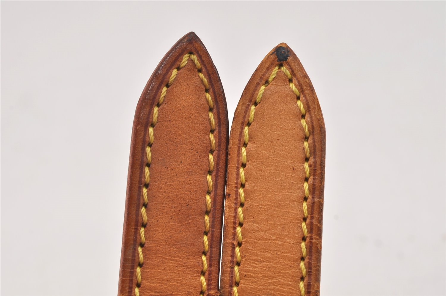 Authentic Louis Vuitton Leather Shoulder Strap For Bucket GM 31.9