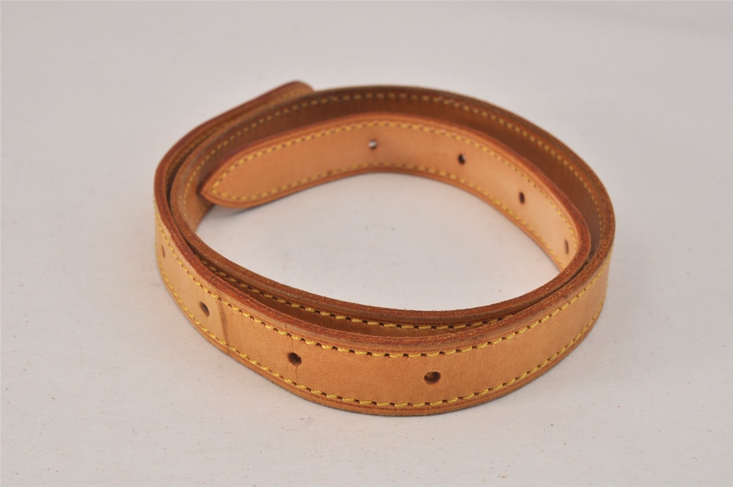 Authentic Louis Vuitton Leather Shoulder Strap For Bucket GM 31.9