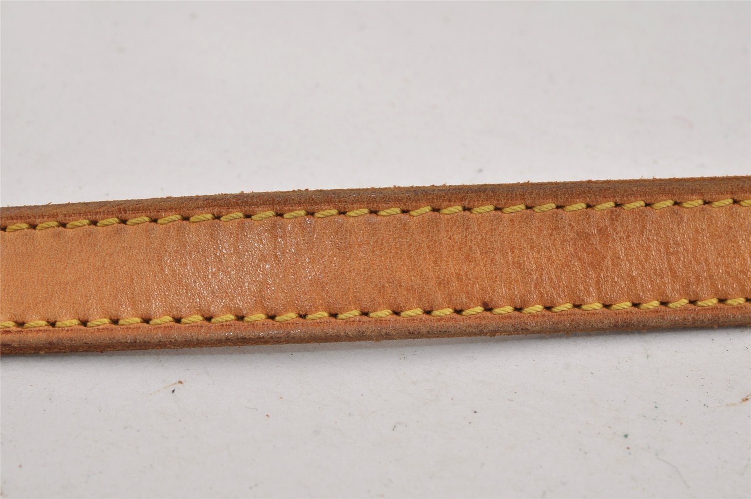 Authentic Louis Vuitton Leather Shoulder Strap For Bucket GM 31.9