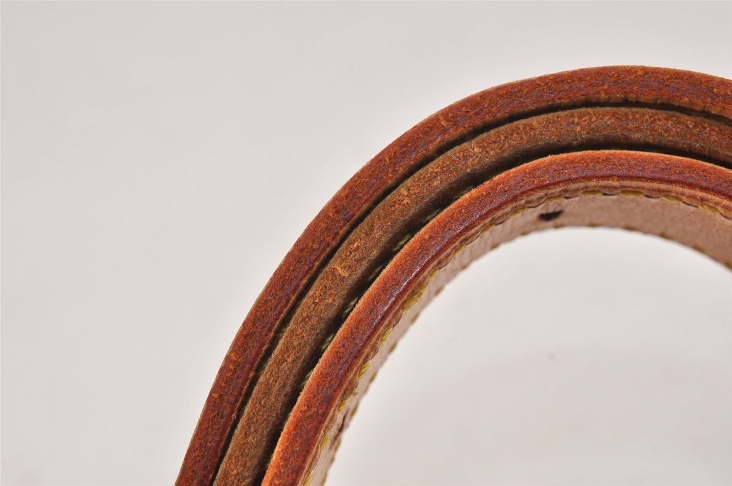 Authentic Louis Vuitton Leather Shoulder Strap For Bucket GM 31.9