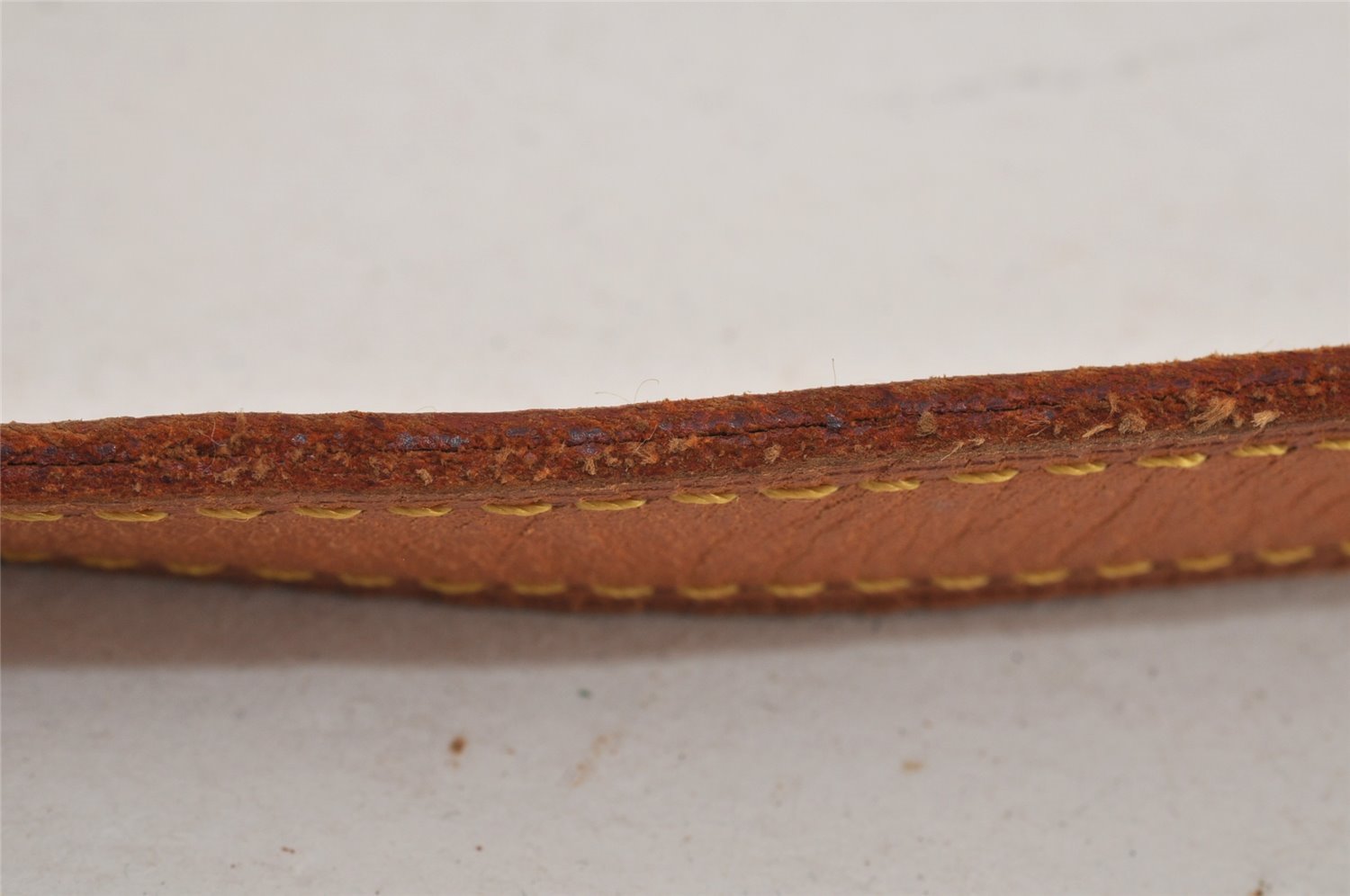 Authentic Louis Vuitton Leather Shoulder Strap For Bucket GM 31.9