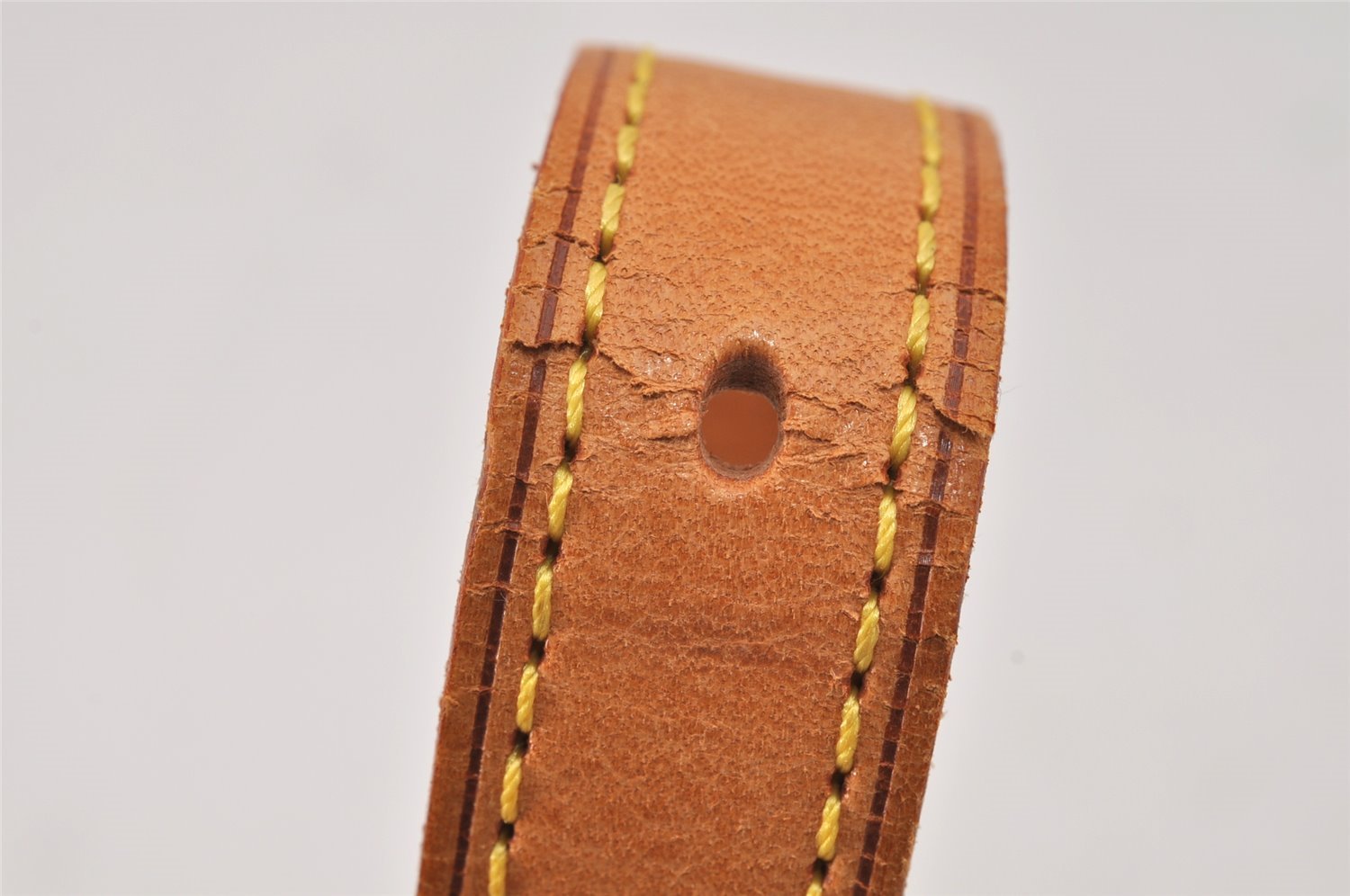 Authentic Louis Vuitton Leather Shoulder Strap For Bucket GM 31.9