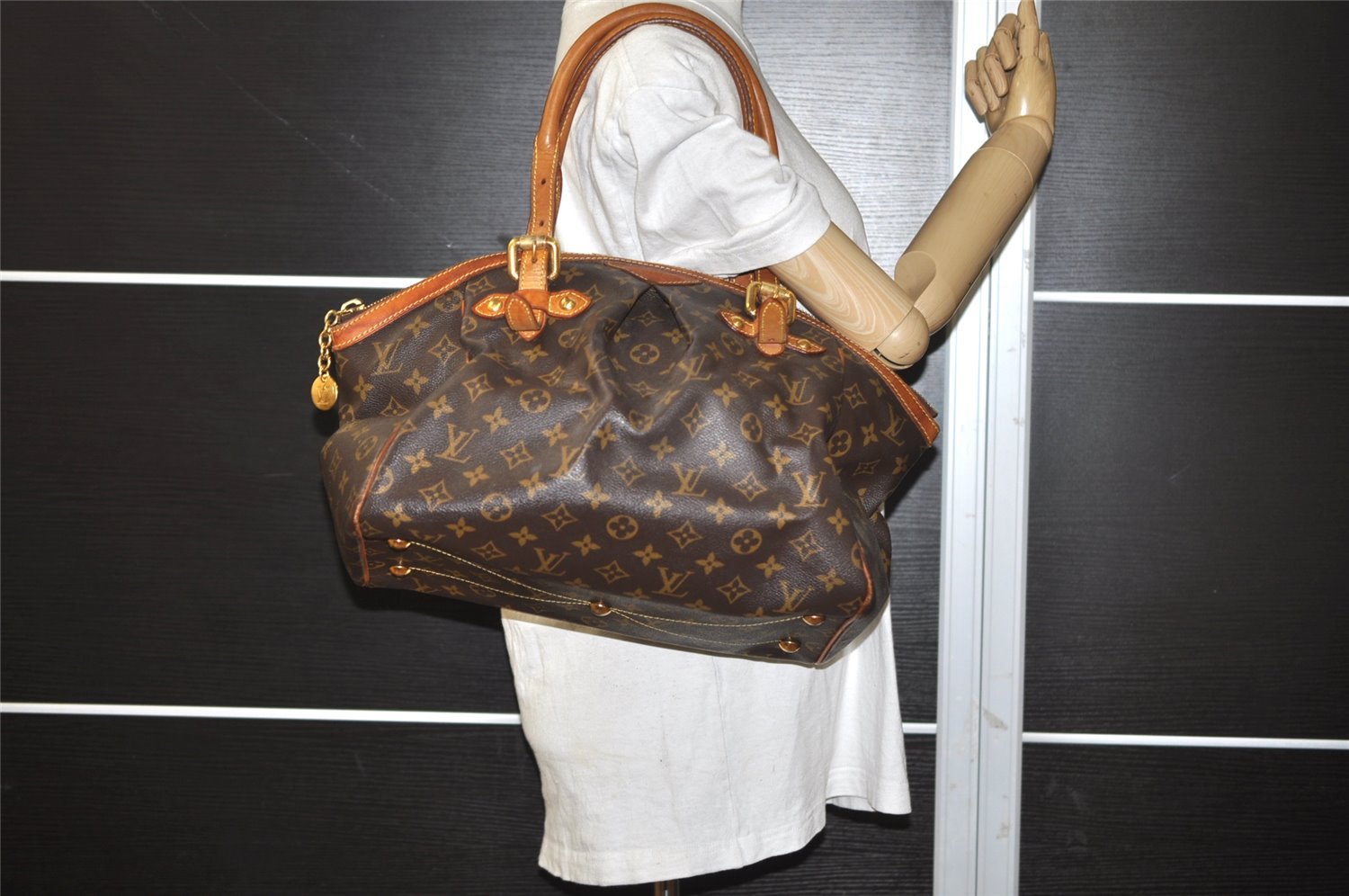 Authentic Louis Vuitton Monogram Tivoli GM Hand Tote Bag M40144 LV 3419J