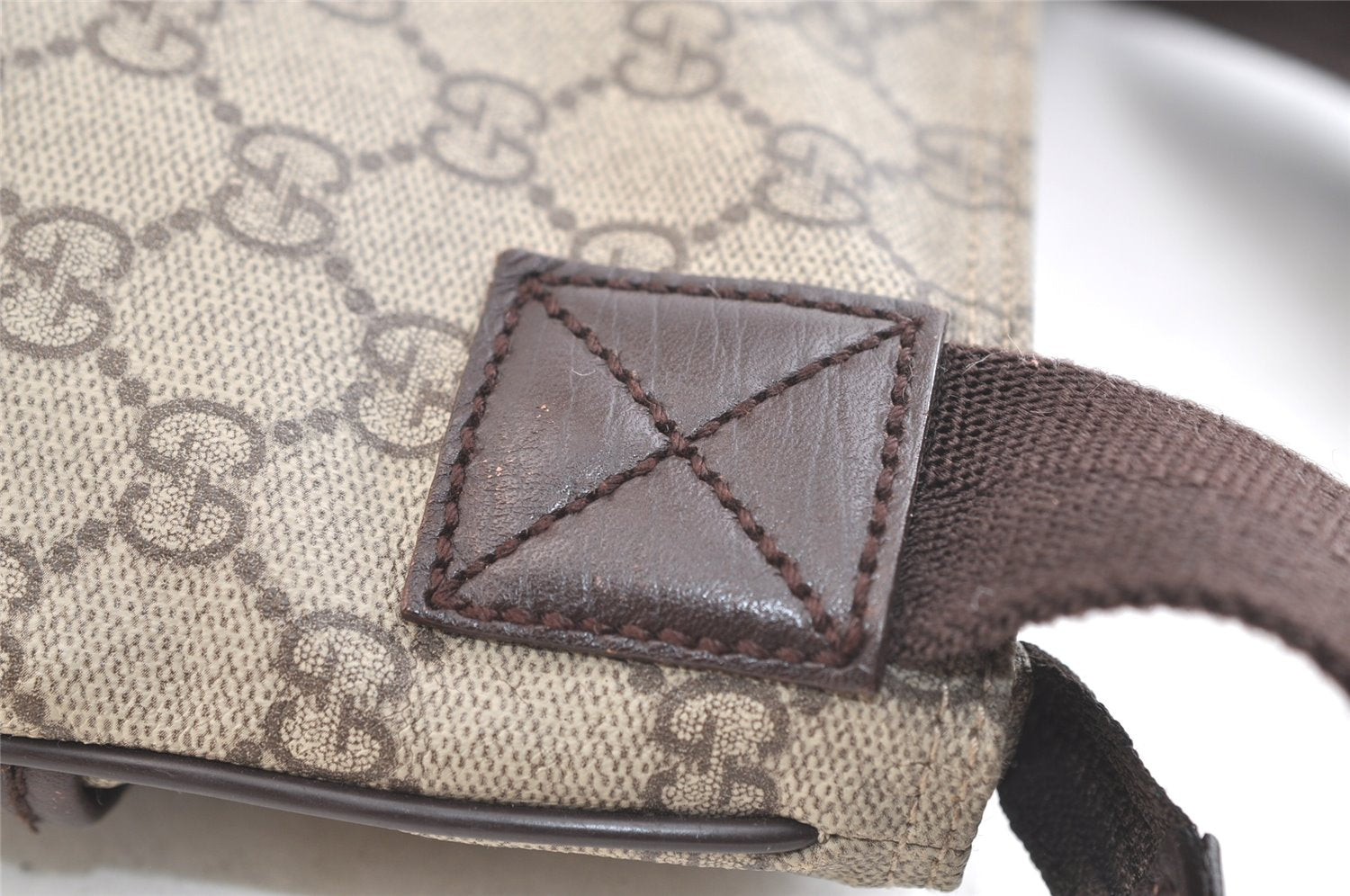 Authentic GUCCI Shoulder Cross Body Bag Purse GG PVC Leather 141626 Brown 3424K