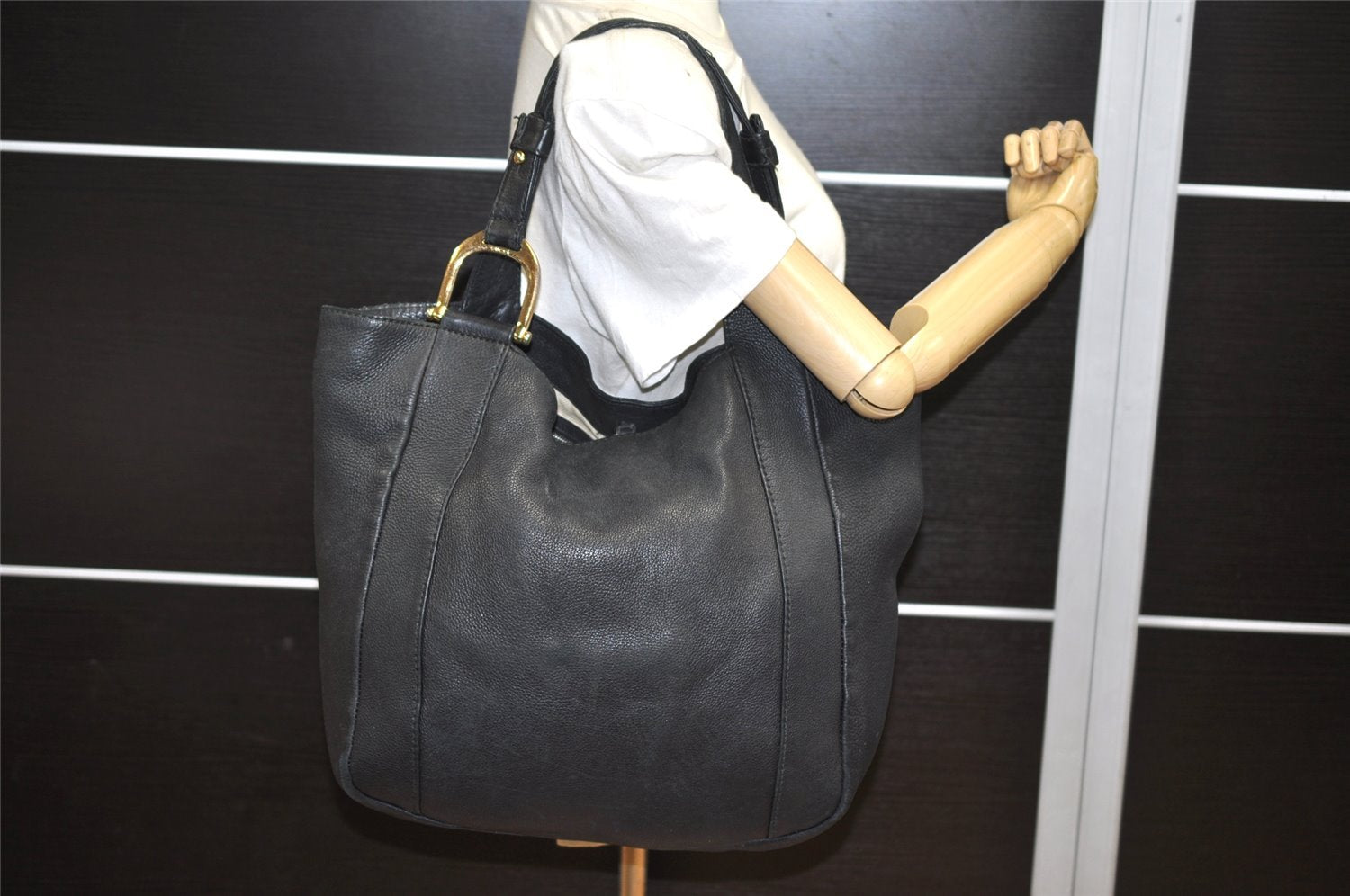 Authentic GUCCI Vintage Shoulder Tote Bag Leather 257051 Black 3425K