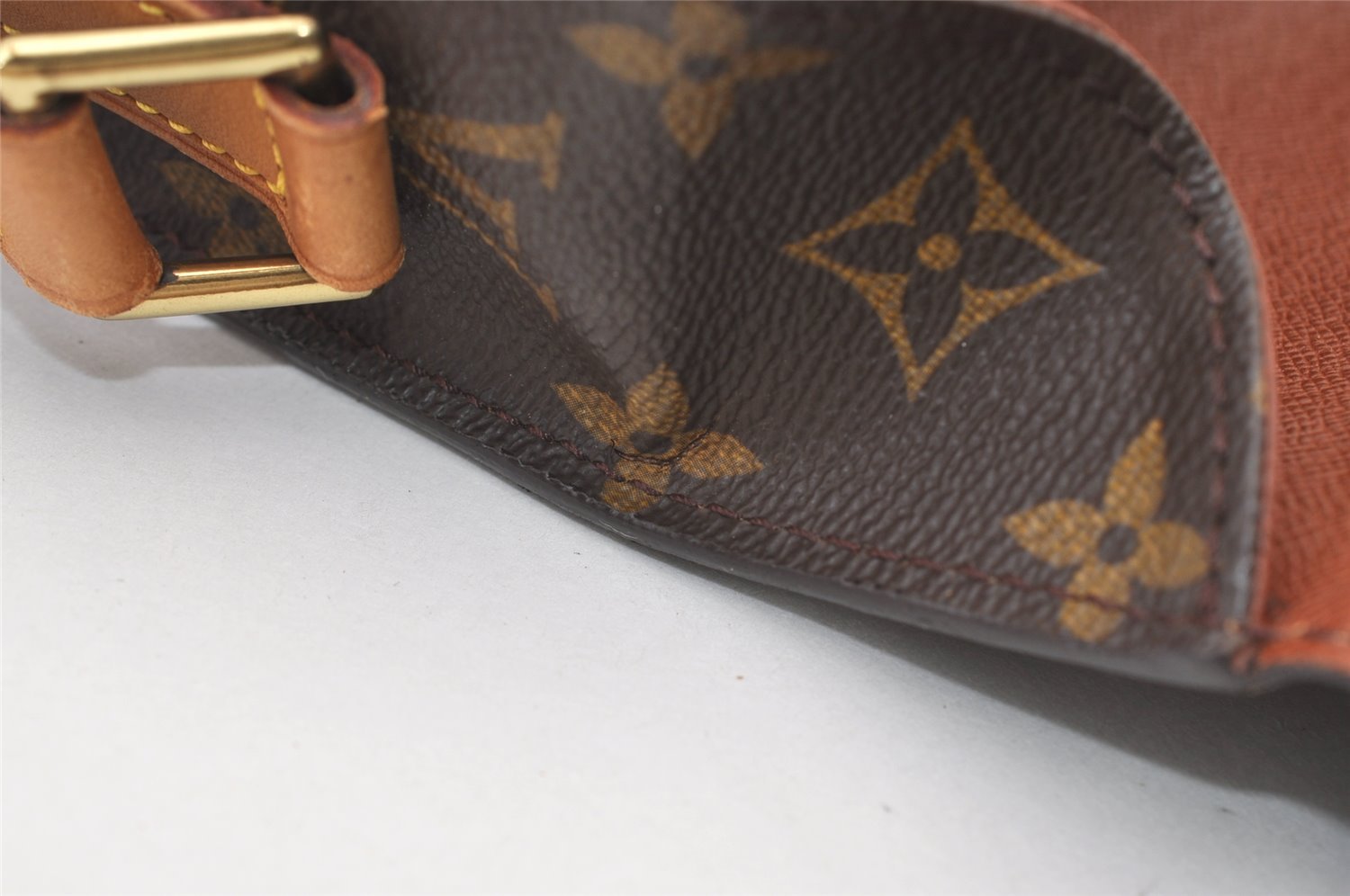 Authentic Louis Vuitton Monogram Saint Cloud GM M51242 Shoulder Cross Bag 3426J