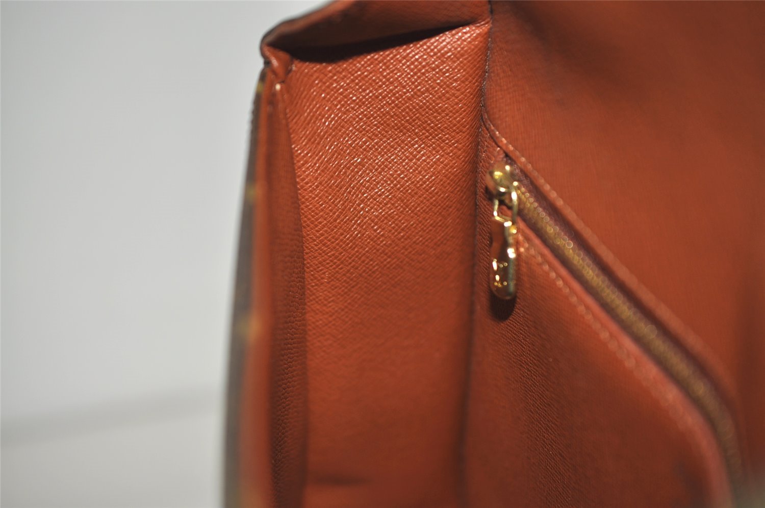 Authentic Louis Vuitton Monogram Saint Cloud GM M51242 Shoulder Cross Bag 3426J