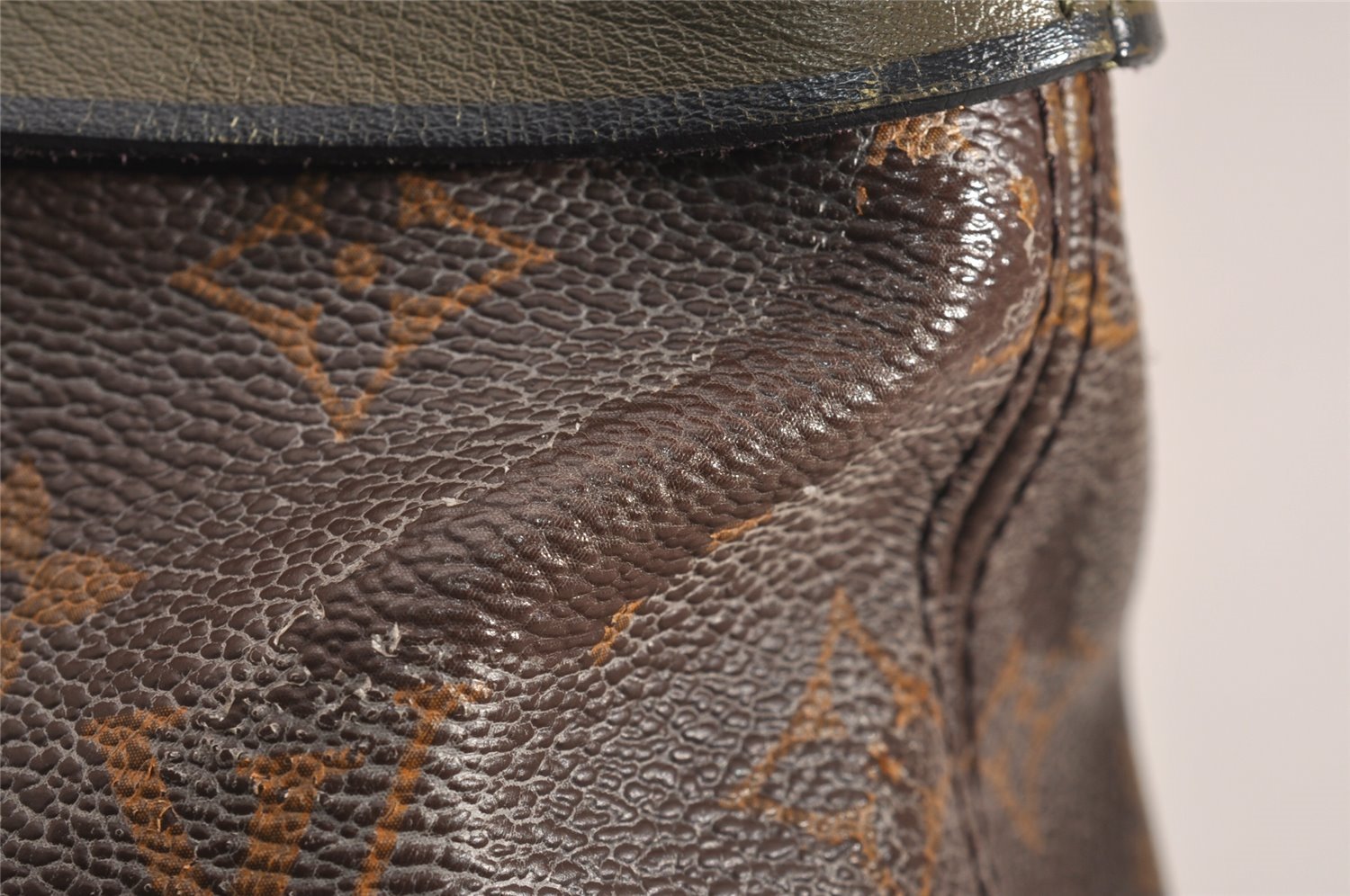 Authentic Louis Vuitton Monogram Tuileries Besace M43159 2Way Shoulder Bag 3427J