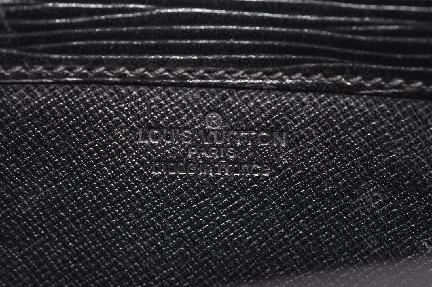 Authentic Louis Vuitton Epi Cartouchiere MM Shoulder Bag Black M52242 LV 3432K
