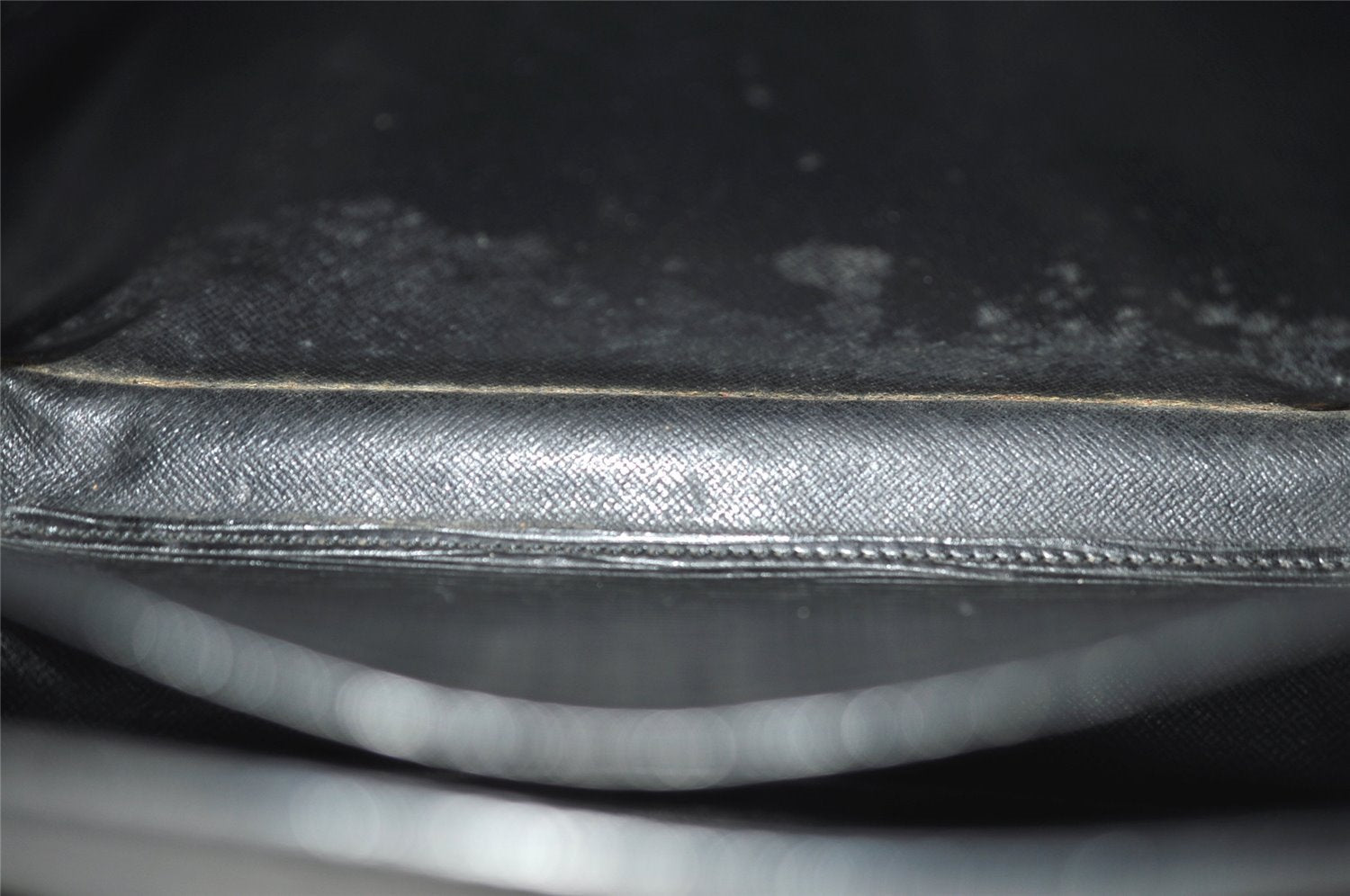 Authentic Louis Vuitton Epi Cartouchiere MM Shoulder Bag Black M52242 LV 3432K