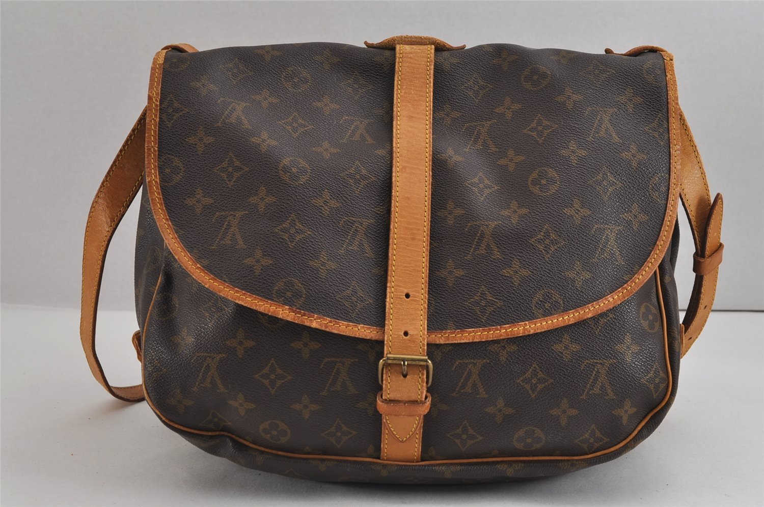 Authentic Louis Vuitton Monogram Saumur 35 Shoulder Cross Bag M42254 Junk 3434J