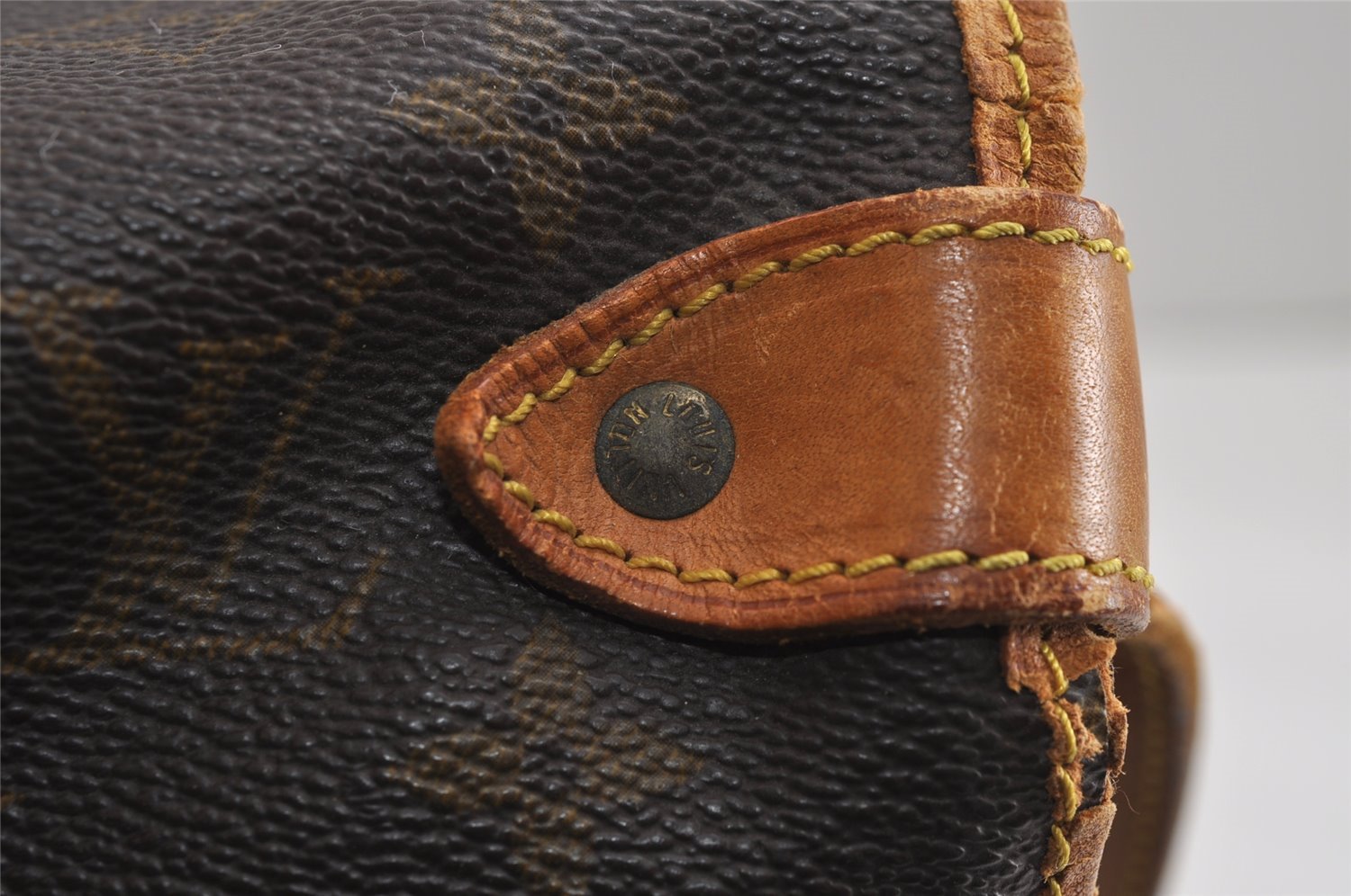 Authentic Louis Vuitton Monogram Saumur 35 Shoulder Cross Bag M42254 Junk 3434J