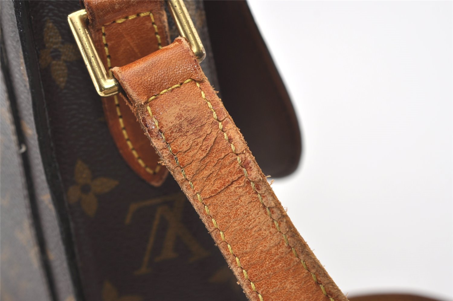 Authentic Louis Vuitton Monogram Saint Cloud GM M51242 Shoulder Cross Bag 3435J