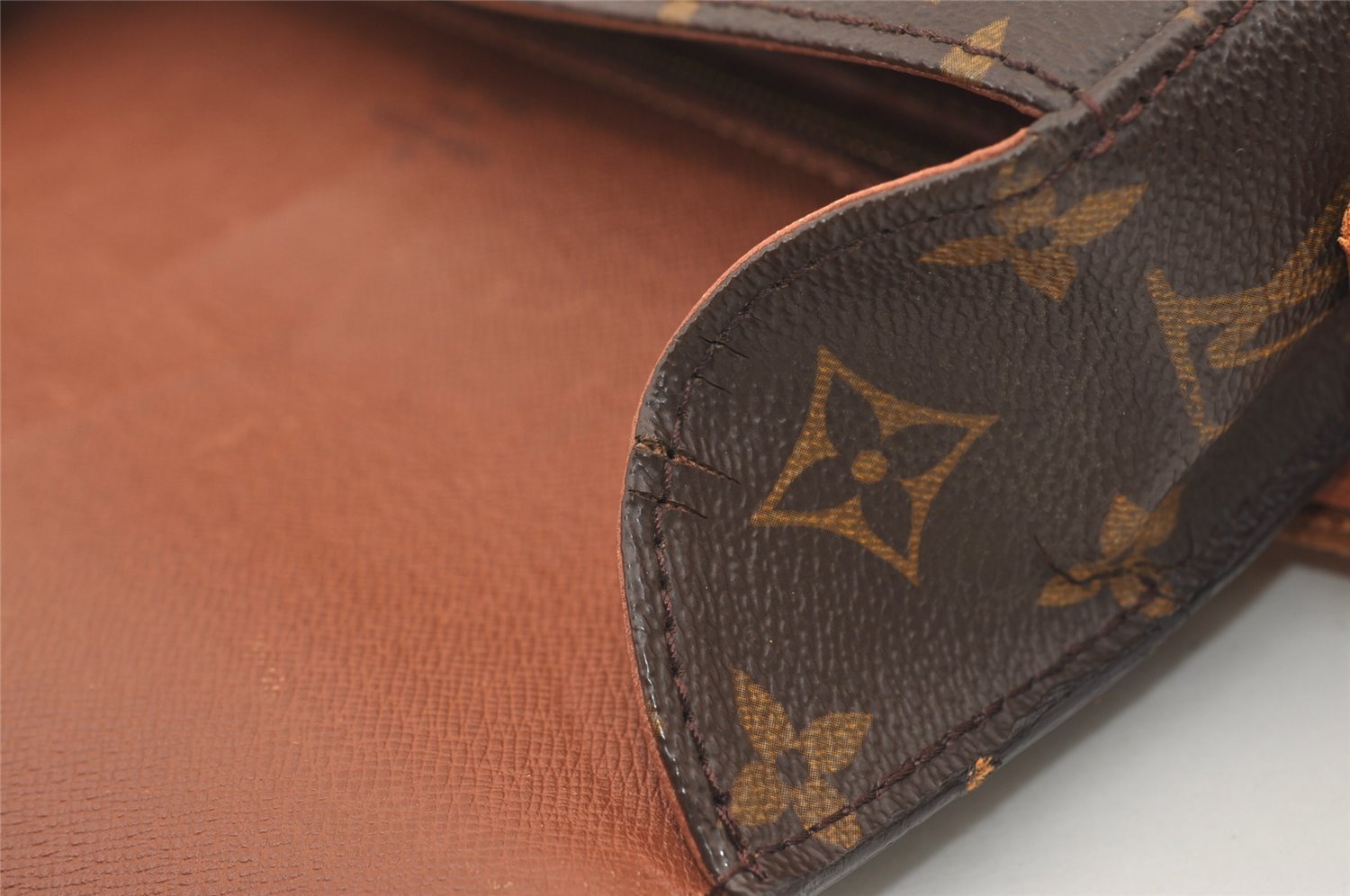 Authentic Louis Vuitton Monogram Saint Cloud GM M51242 Shoulder Cross Bag 3435J