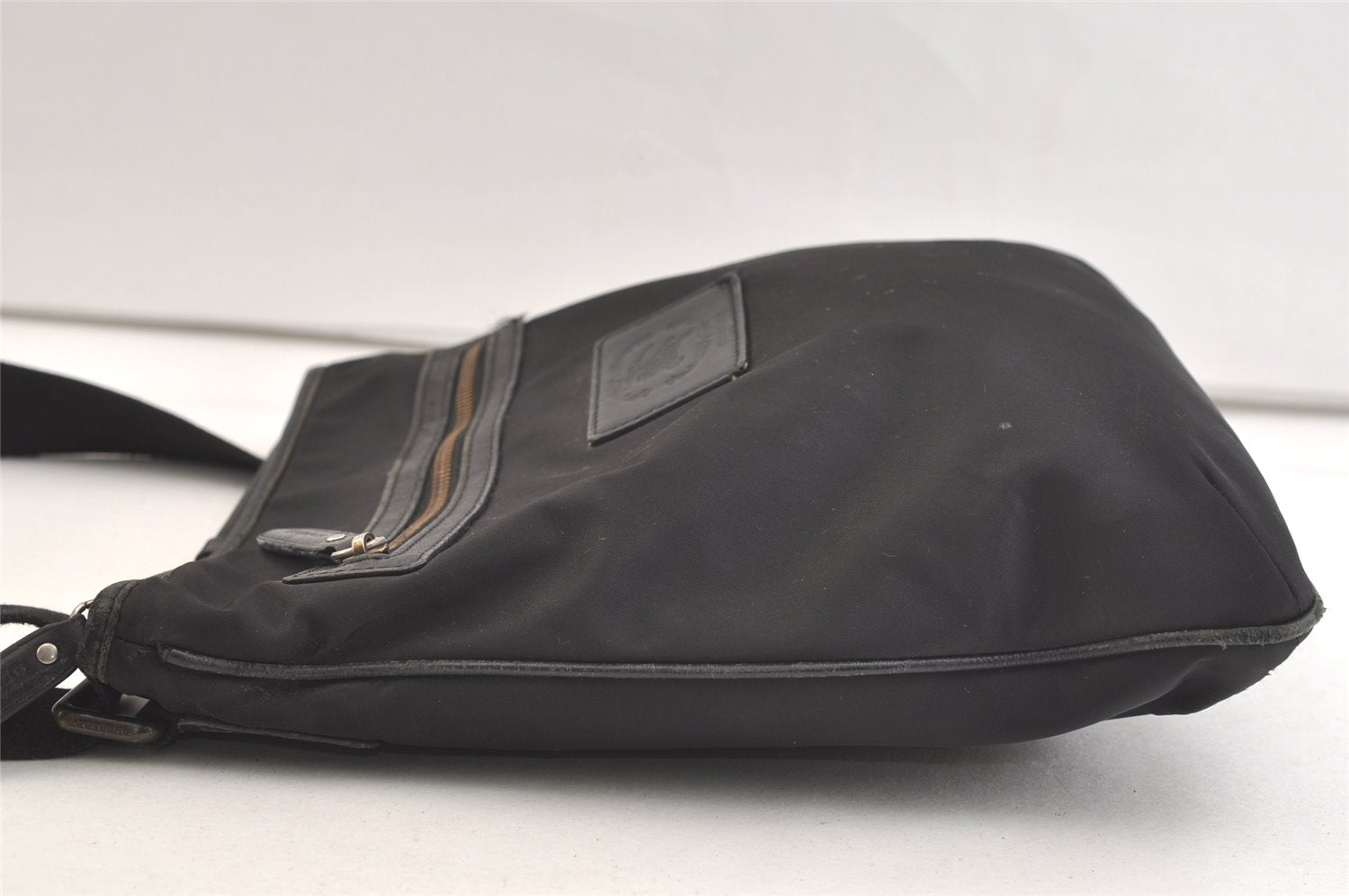 Authentic BURBERRY Vintage Nylon Leather Shoulder Cross Body Bag Black 3435K