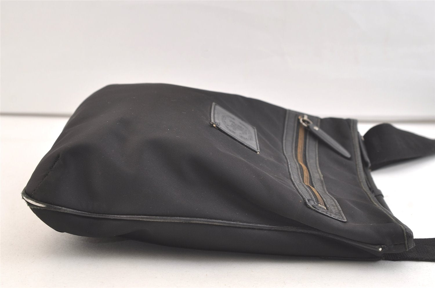 Authentic BURBERRY Vintage Nylon Leather Shoulder Cross Body Bag Black 3435K