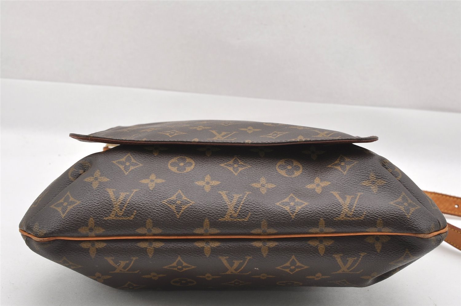 Authentic Louis Vuitton Monogram Musette Shoulder Cross Body Bag M51256 LV 3437J