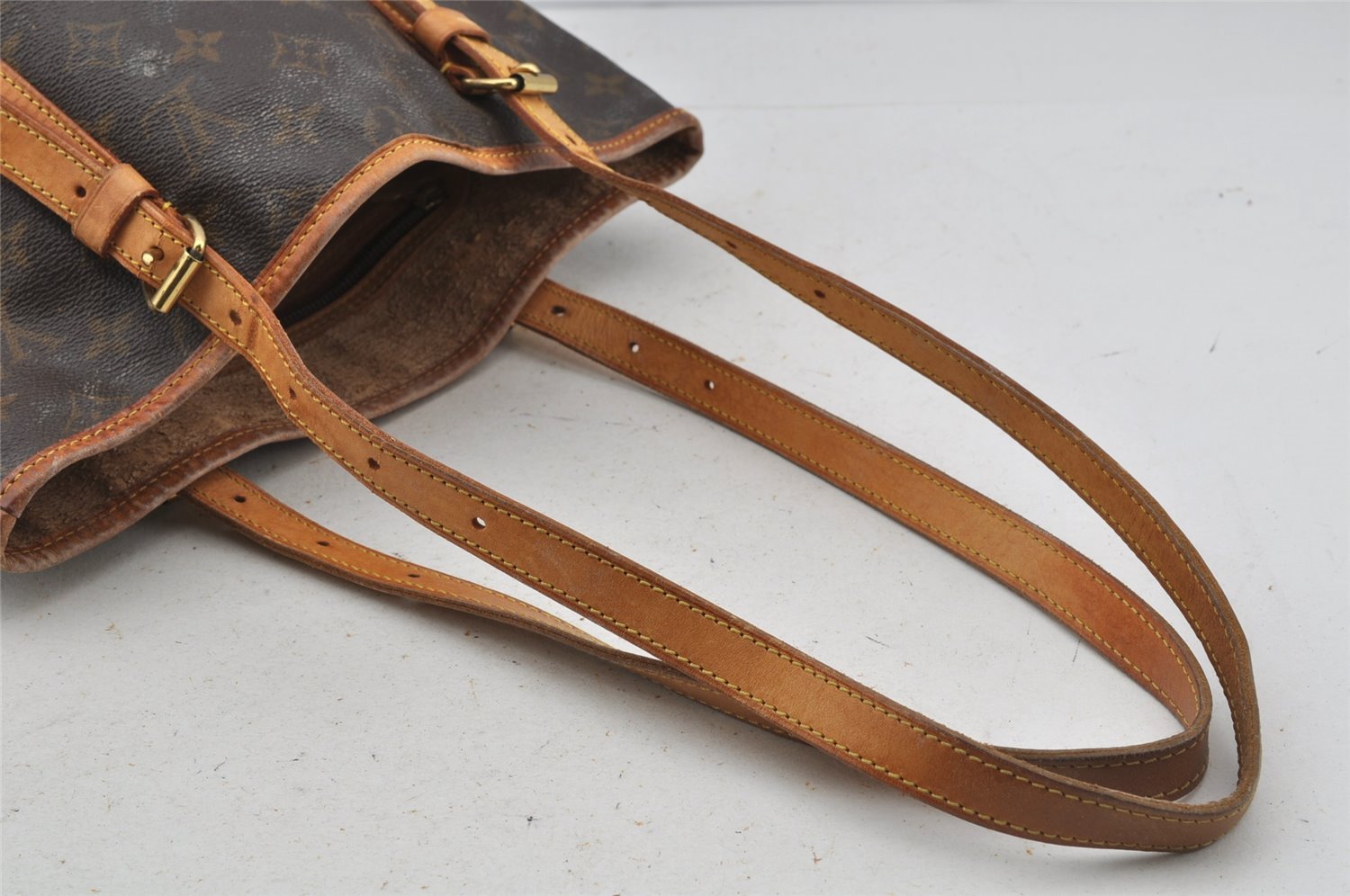 Authentic Louis Vuitton Monogram Bucket GM Shoulder Bag M42236 LV Junk 3439J