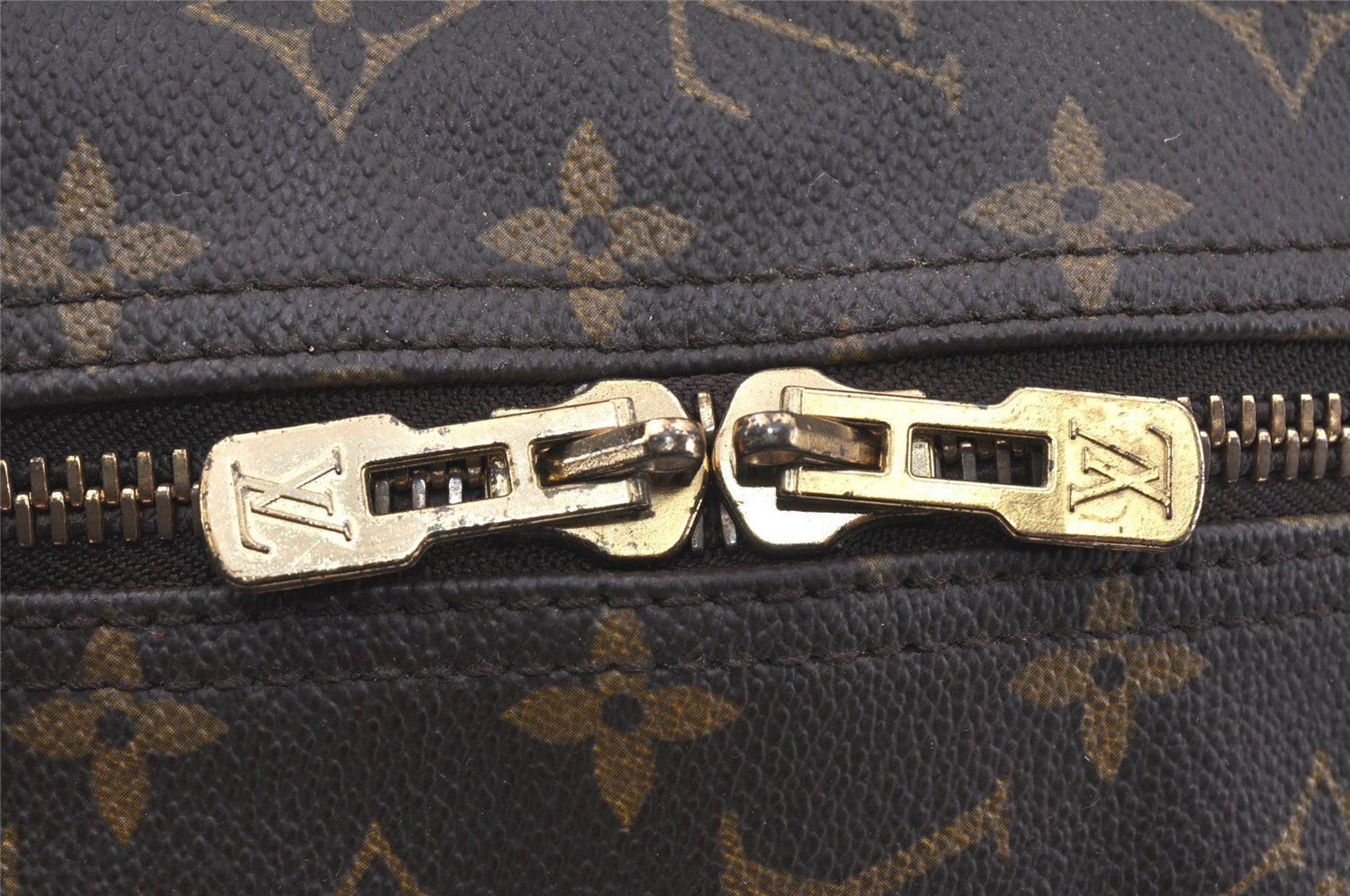 Authentic Louis Vuitton Monogram Sirius 55 Travel Boston Bag 2compartments 3439K