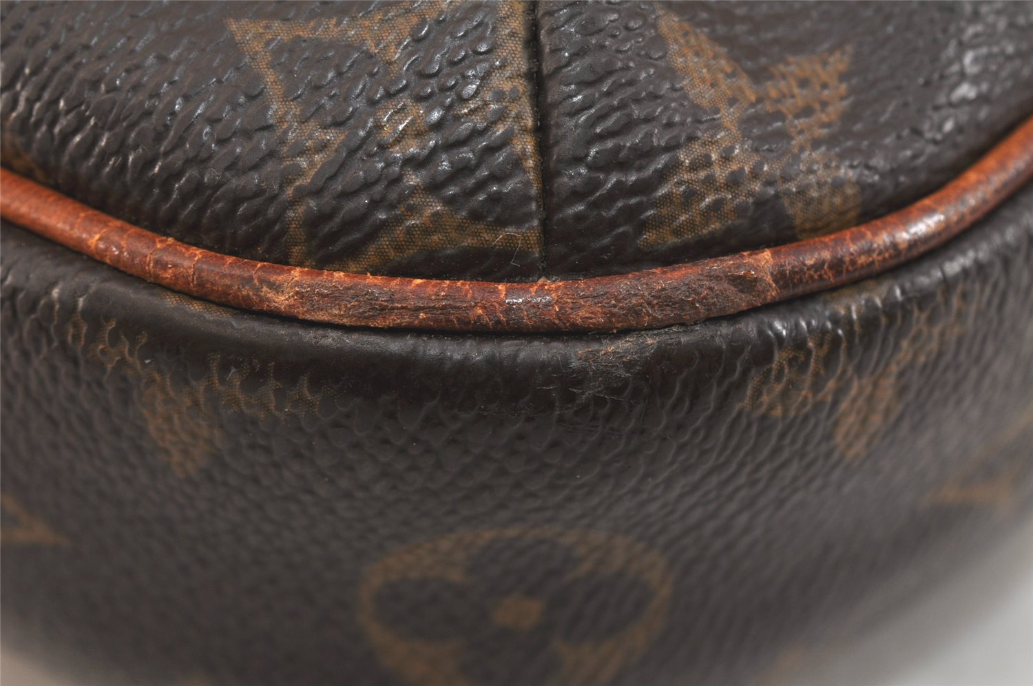 Authentic Louis Vuitton Monogram Odeon PM Shoulder Cross Bag M56390 LV 3443K