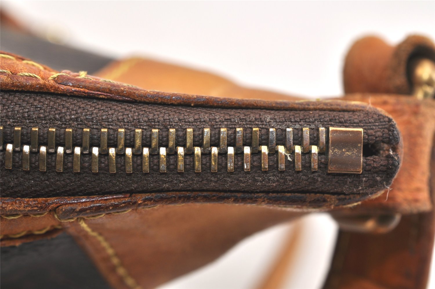 Authentic Louis Vuitton Monogram Odeon PM Shoulder Cross Bag M56390 LV 3443K