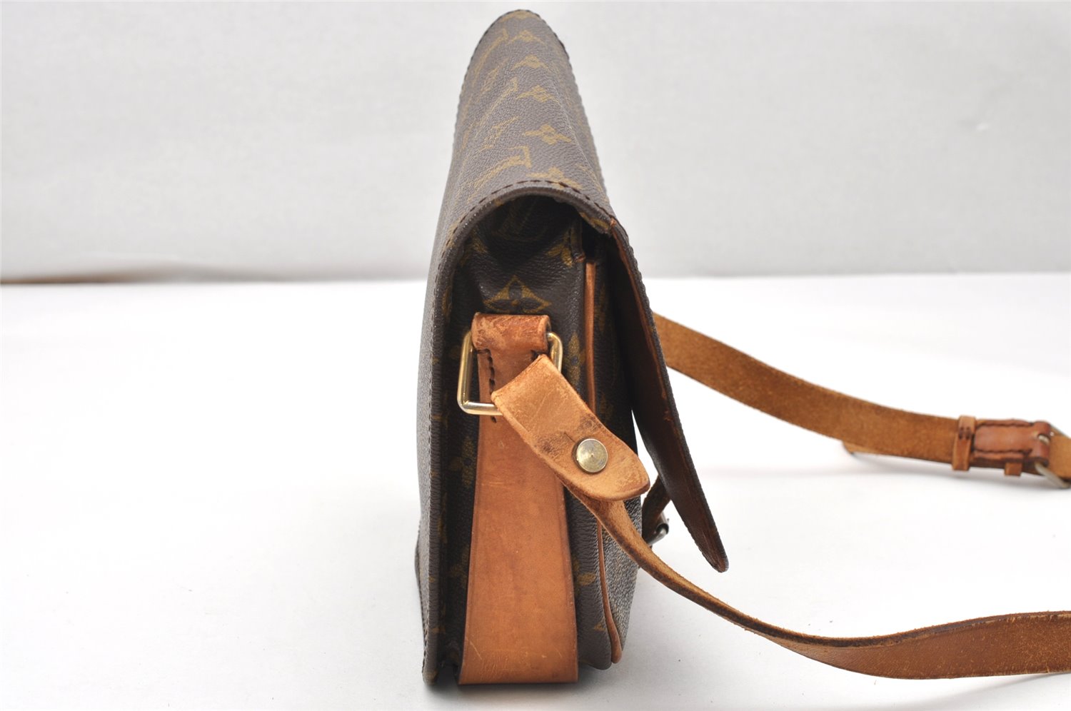 Authentic Louis Vuitton Monogram Cartouchiere MM Shoulder Bag Old Model 3446K