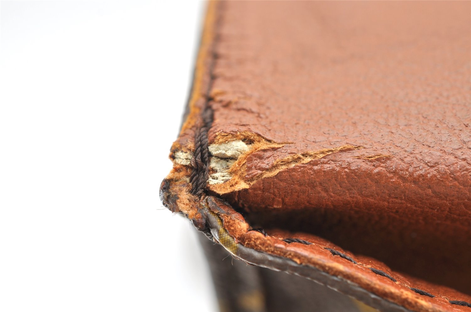 Authentic Louis Vuitton Monogram Cartouchiere MM Shoulder Bag Old Model 3446K