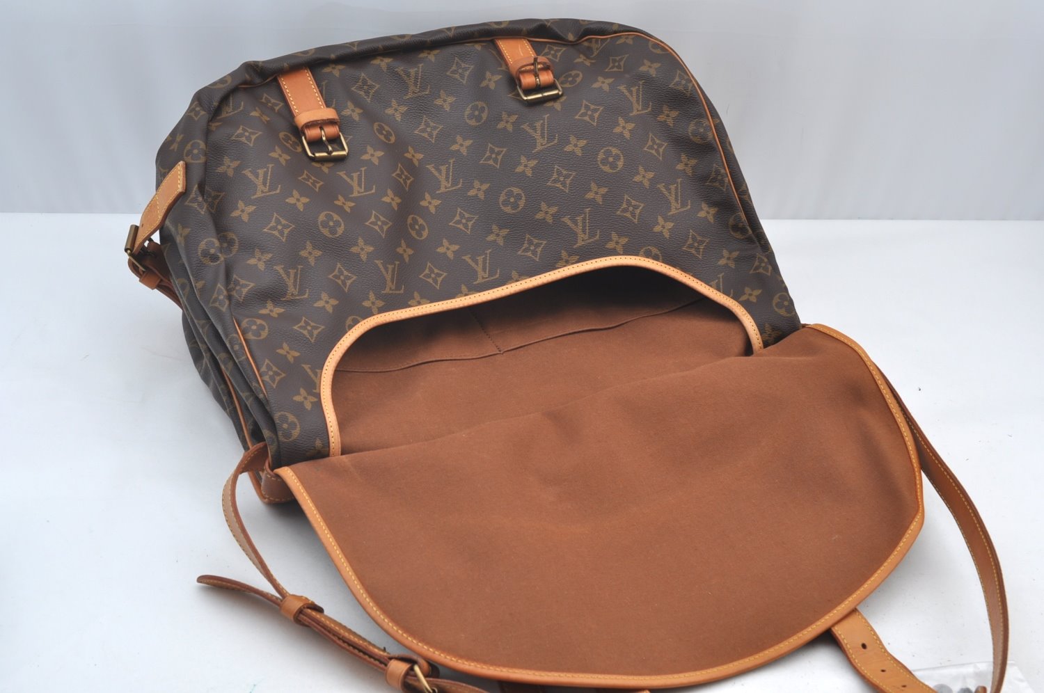 Authentic Louis Vuitton Monogram Saumur 43 Shoulder Cross Bag M42252 LV 3450J